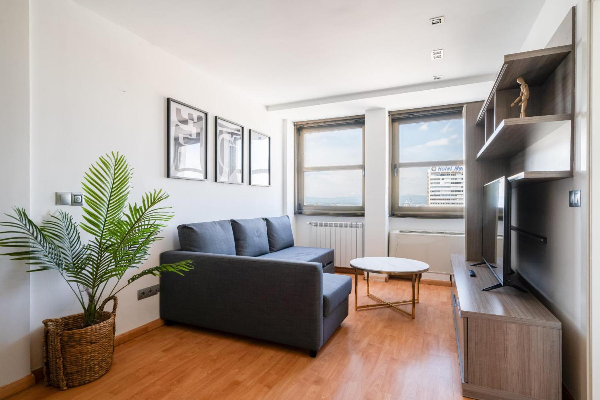 Apartamento En Plaza De Espana Alquiler Temporal Μαδρίτη Εξωτερικό φωτογραφία